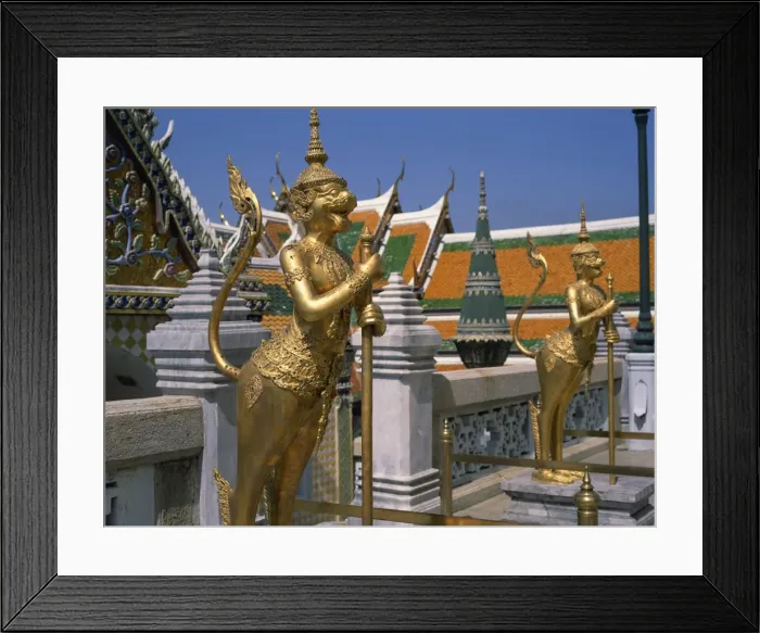 Framed Print : Guardians of the gateway in the Grand Palace in Bangkok Framed Print : Guardians of the gateway in the Grand Palace in Bangkok