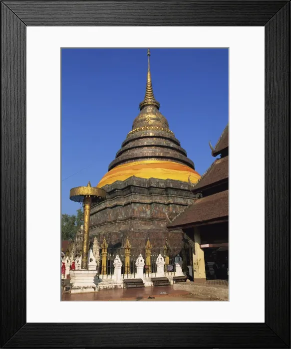 Framed Print : Large chedi (pagoda) outside the Buddhist temple Framed Print : Large chedi (pagoda) outside the Buddhist temple