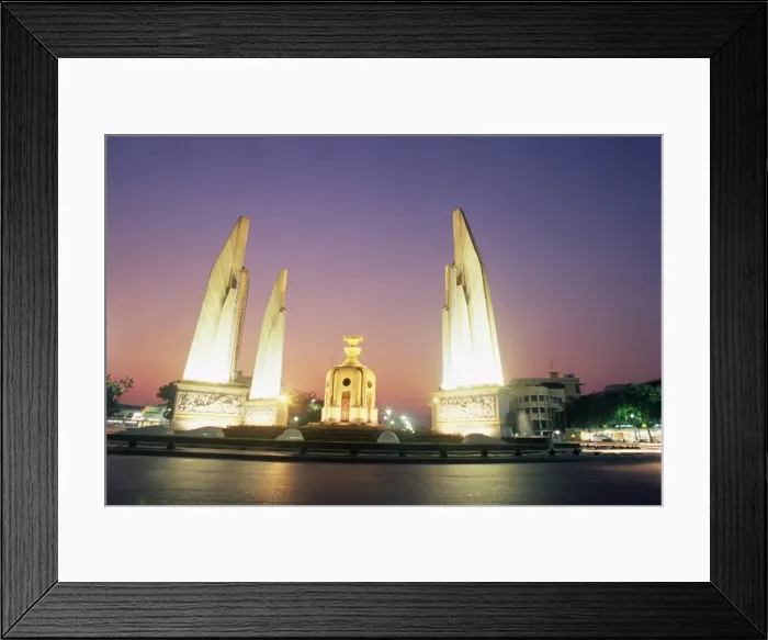 Framed Print : Democracy Monument at night Framed Print : Democracy Monument at night