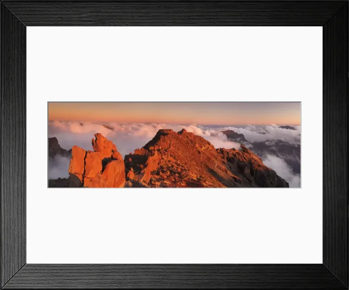 Framed Print : View from Roque de los Muchachos into Caldera de Taburiente at sunset, Parque Nacional Framed Print : View from Roque de los Muchachos into Caldera de Taburiente at sunset, Parque Nacional