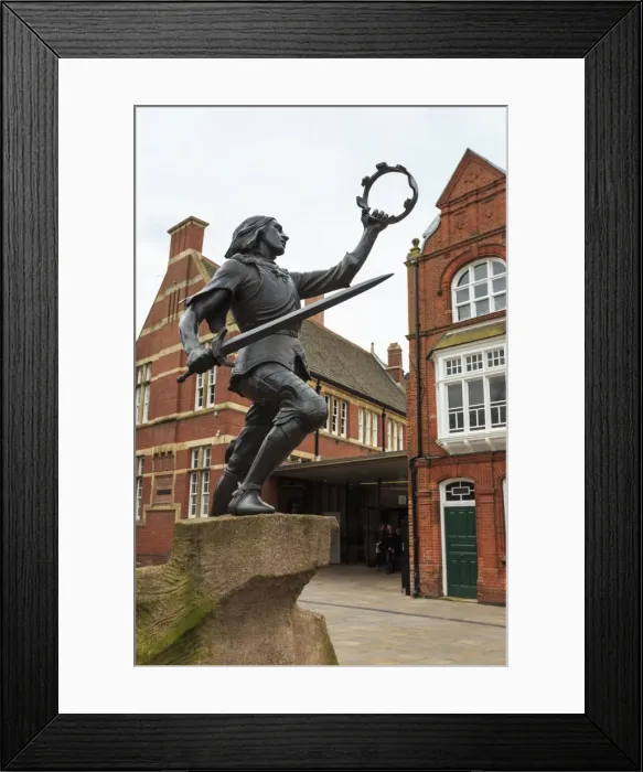 Framed Print : Statue of King Richard III, outside King Richard III Visitor Centre, Leicester, City of Reinterment Framed Print : Statue of King Richard III, outside King Richard III Visitor Centre, Leicester, City of Reinterment