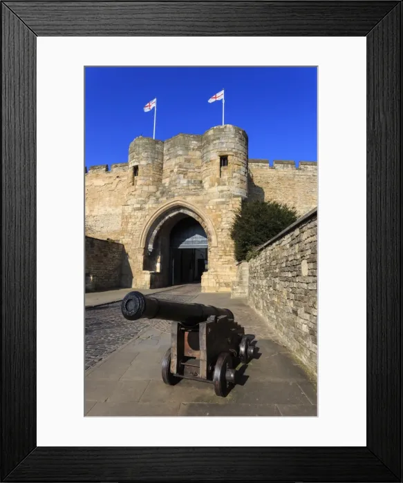 Framed Print : Cannon, Lincoln Castle, historic home of Magna Carta, Cathedral Quarter, City of Lincoln Framed Print : Cannon, Lincoln Castle, historic home of Magna Carta, Cathedral Quarter, City of Lincoln