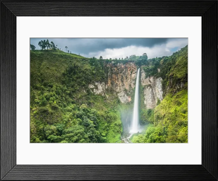 Framed Print : Piso Waterfall outside Berestagi, Sumatra, Indonesia, Southeast Asia, Asia