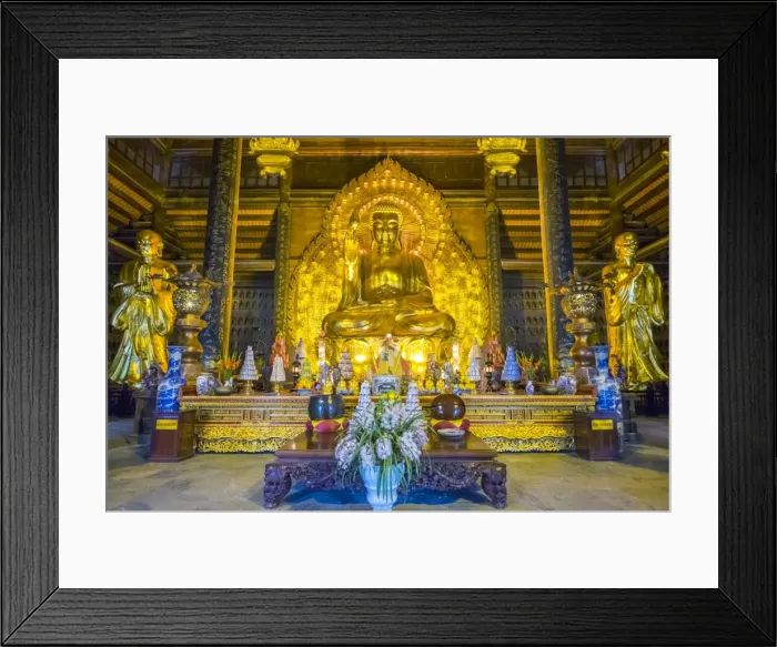 Framed Print : Large bronze Buddha statue inside Phap Chu Hall, Bai Dinh Temple (Chua Bai Dinh) Framed Print : Large bronze Buddha statue inside Phap Chu Hall, Bai Dinh Temple (Chua Bai Dinh)