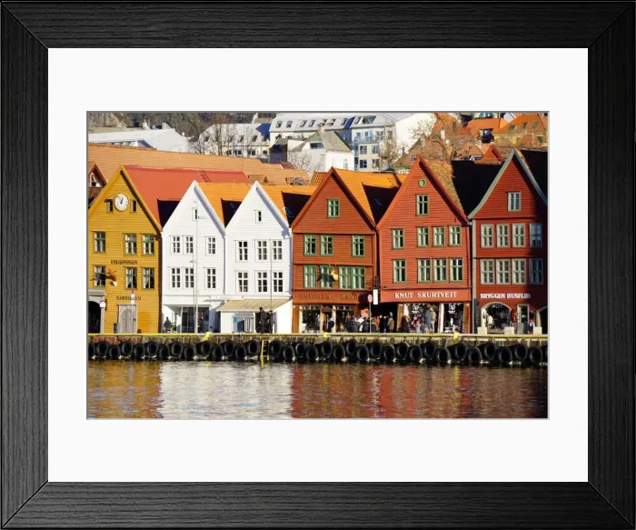 Framed Print : Traditional wooden Hanseatic merchants buildings of the Bryggen, UNESCO World Heritage Site Framed Print : Traditional wooden Hanseatic merchants buildings of the Bryggen, UNESCO World Heritage Site
