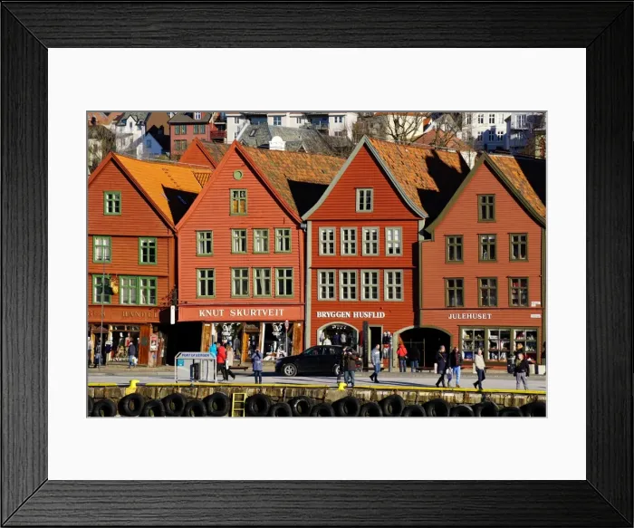 Framed Print : Traditional wooden Hanseatic merchants buildings of the Bryggen, UNESCO World Heritage Site Framed Print : Traditional wooden Hanseatic merchants buildings of the Bryggen, UNESCO World Heritage Site