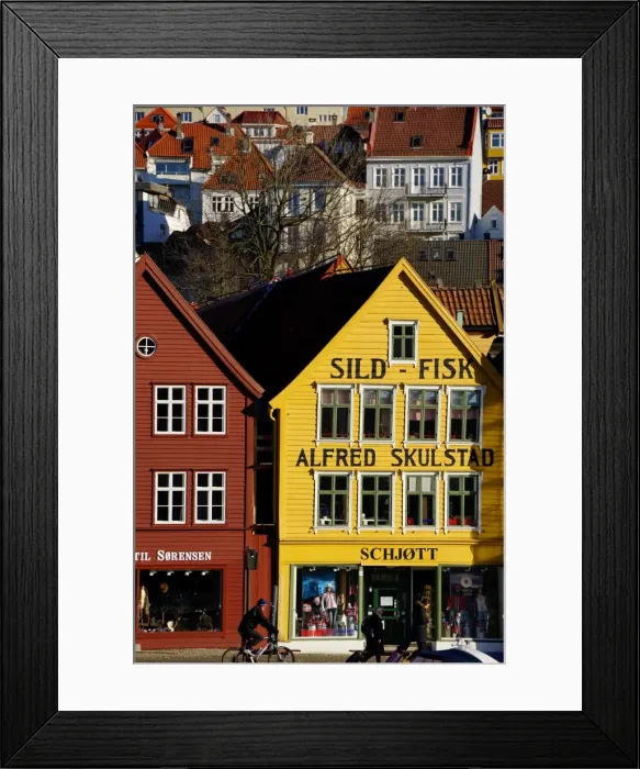 Framed Print : Traditional wooden Hanseatic merchants buildings of the Bryggen, UNESCO World Heritage Site Framed Print : Traditional wooden Hanseatic merchants buildings of the Bryggen, UNESCO World Heritage Site