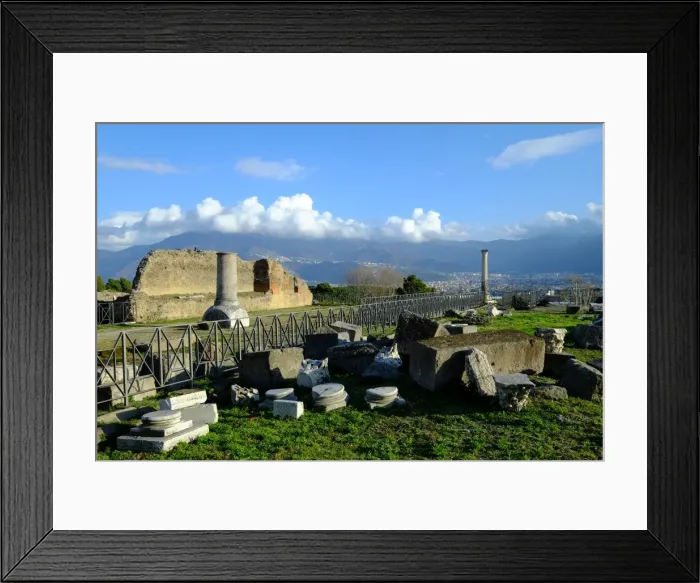 Framed Print : Venus Temple, Pompeii, UNESCO World Heritage Site, the ancient Roman town near Naples Framed Print : Venus Temple, Pompeii, UNESCO World Heritage Site, the ancient Roman town near Naples