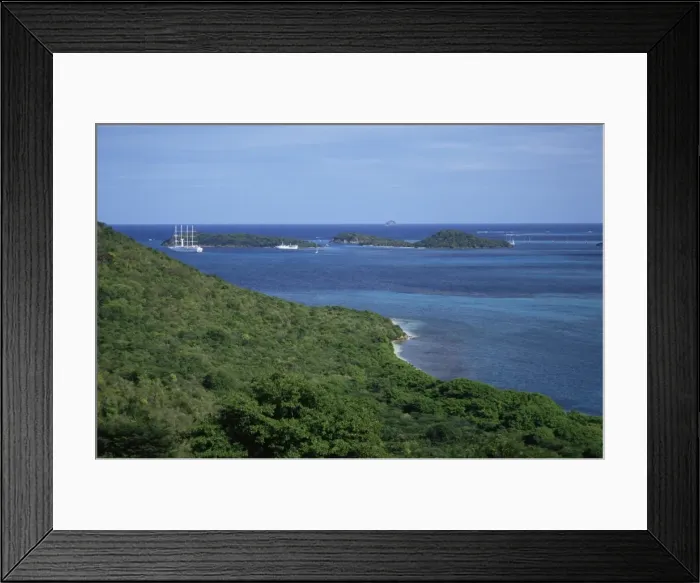 Framed Print : View from Mayreau island towards Tobago Cays Framed Print : View from Mayreau island towards Tobago Cays