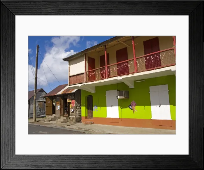 Framed Print : Store in Portsmouth Framed Print : Store in Portsmouth