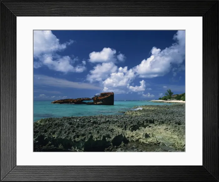 Framed Print : Shipwreck off Seven Mile Beach Framed Print : Shipwreck off Seven Mile Beach