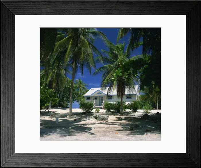 Framed Print : Typical cottage on the north side of Grand Cayman Framed Print : Typical cottage on the north side of Grand Cayman