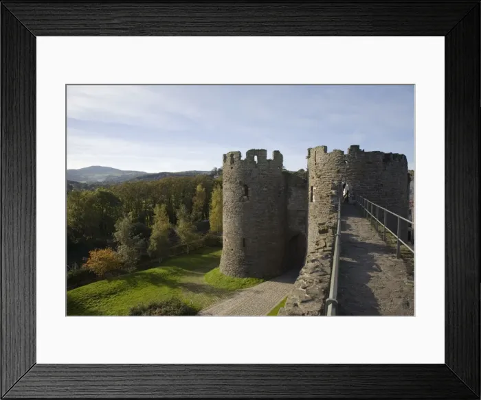 Framed Print : Walls walk west to Mill Gate towers entrance Framed Print : Walls walk west to Mill Gate towers entrance