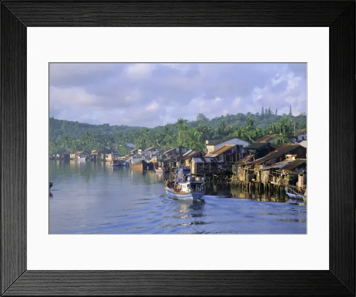 Framed Print : Fishing trawlers in the harbour Framed Print : Fishing trawlers in the harbour