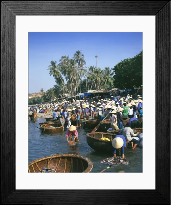 Framed Print : Fishing village people collecting the morning catch Framed Print : Fishing village people collecting the morning catch