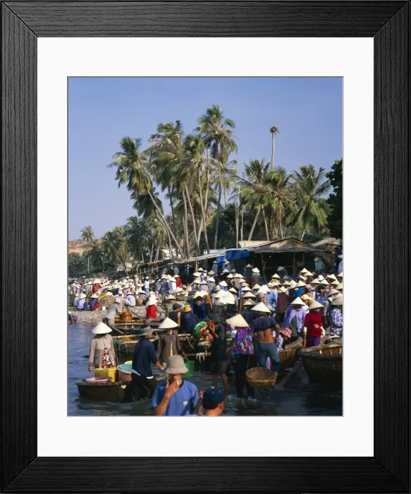 Framed Print : Village people collecting the morning catch from fishing boat fleet Framed Print : Village people collecting the morning catch from fishing boat fleet