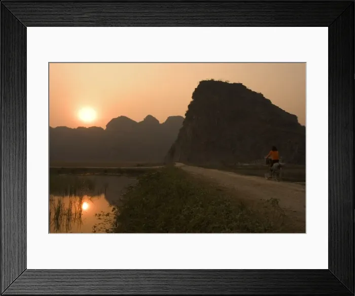 Framed Print : Bicycle in the sunset Framed Print : Bicycle in the sunset