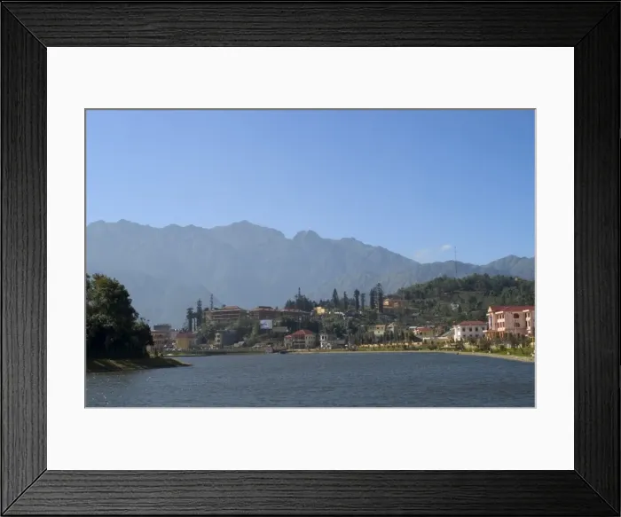 Framed Print : Sapa lake, Mount Fansipan Framed Print : Sapa lake, Mount Fansipan