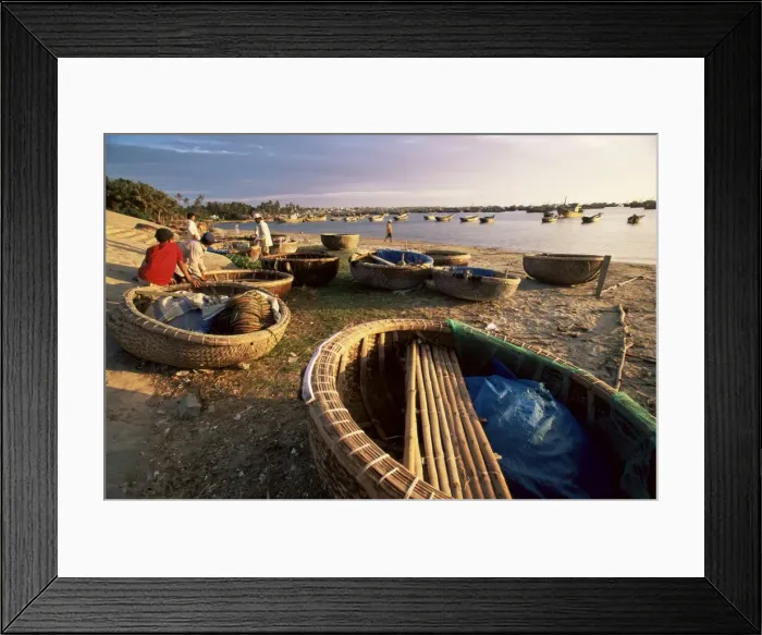 Framed Print : Round woven skiffs Framed Print : Round woven skiffs