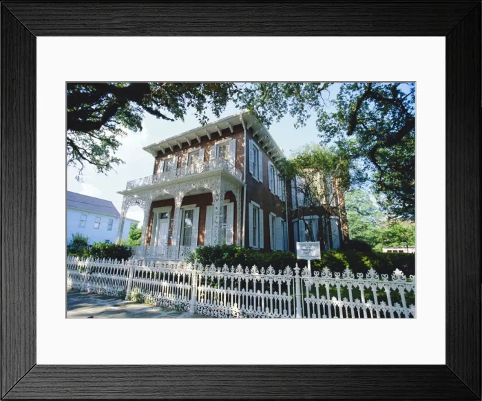 Framed Print : The 1860 Richards-Dar House Framed Print : The 1860 Richards-Dar House
