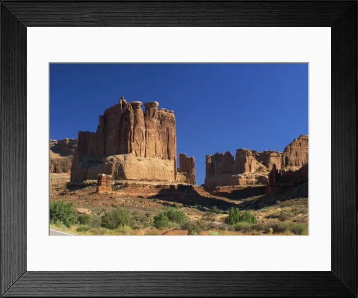 Framed Print : Sandstone cliffs above the Park Avenue trail