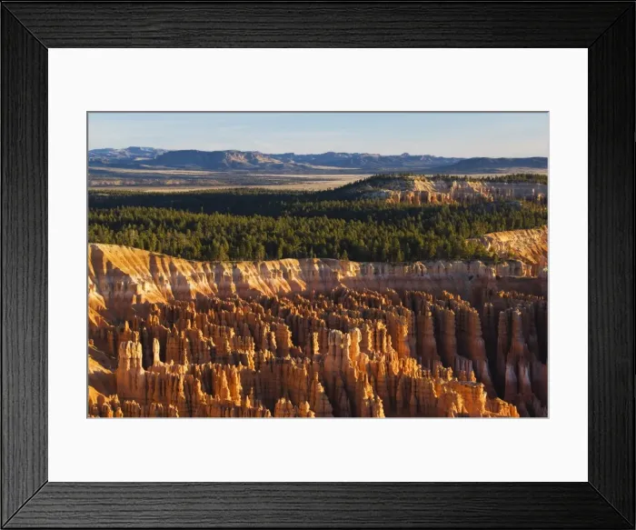 Framed Print : Sunrise on the colourful pinnacles and hoodoos at Inspiration Framed Print : Sunrise on the colourful pinnacles and hoodoos at Inspiration