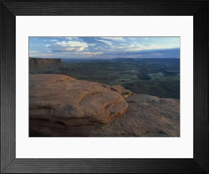 Framed Print : View to Stillwater Canyon from Green River Overlook at dusk Framed Print : View to Stillwater Canyon from Green River Overlook at dusk