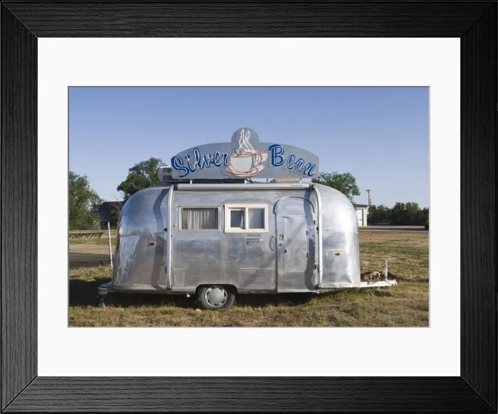 Framed Print : Silver Bean Coffee Shop Framed Print : Silver Bean Coffee Shop