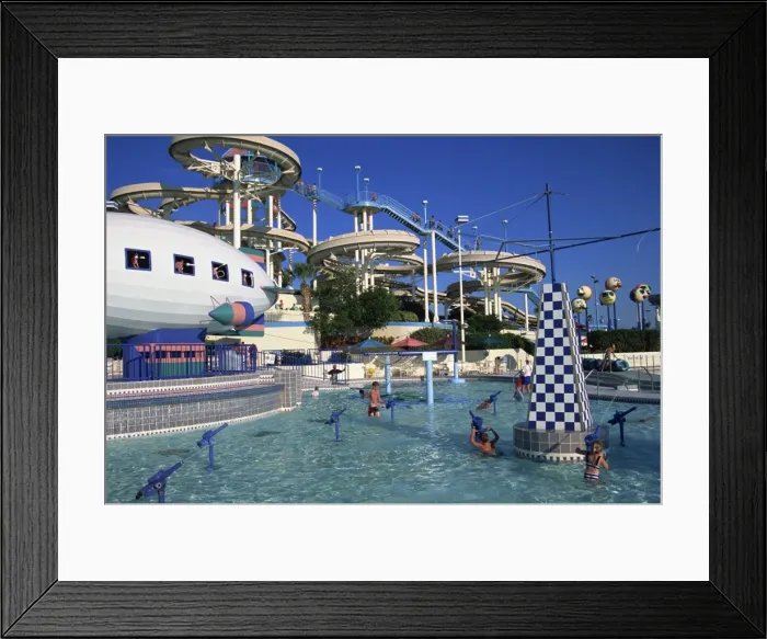 Framed Print : Wet N Wild amusement park