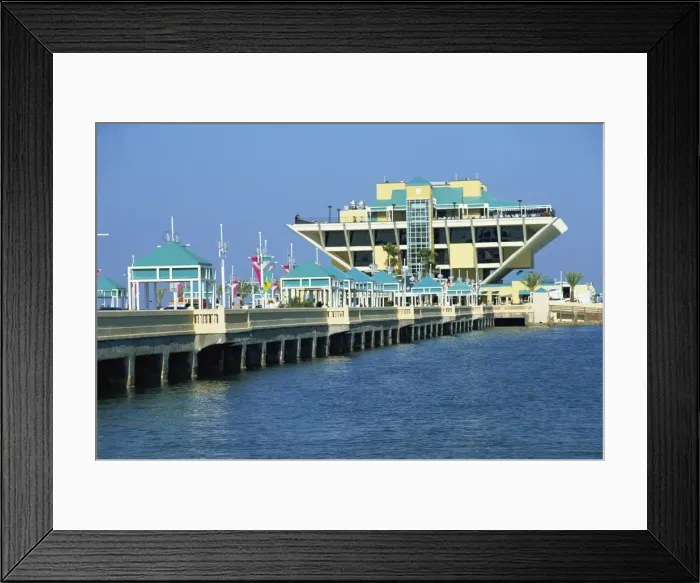 Framed Print : Pier at St Framed Print : Pier at St