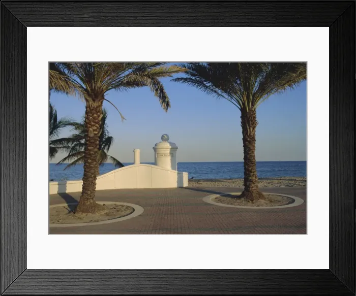 Framed Print : Wave Wall Promenade Framed Print : Wave Wall Promenade