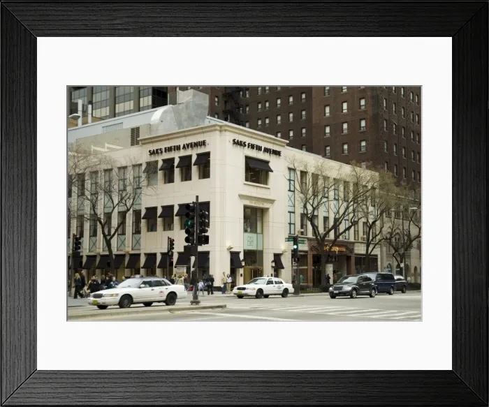 Framed Print : Saks Fifth Avenue on Michigan Street or the Magnificent Mile Framed Print : Saks Fifth Avenue on Michigan Street or the Magnificent Mile