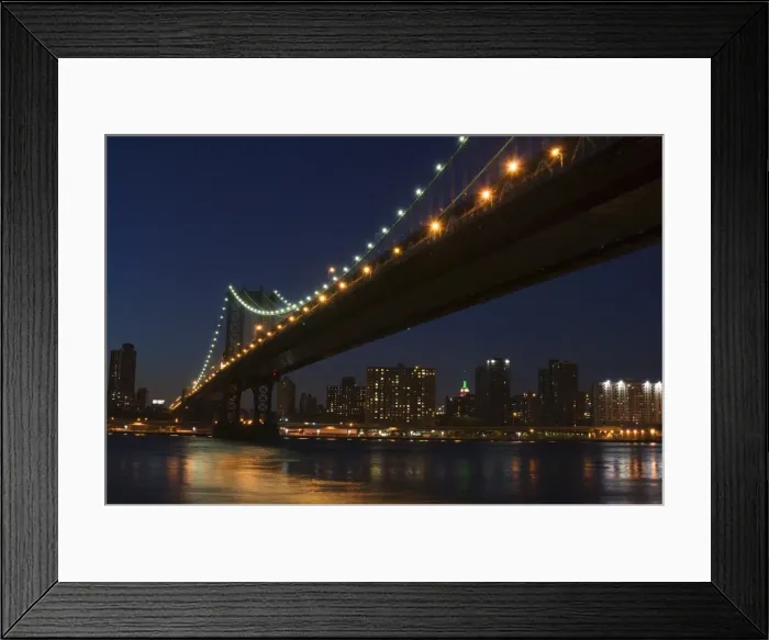 Framed Print : Manhattan Bridge at dusk