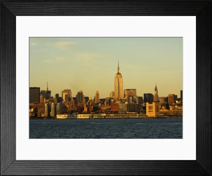 Framed Print : Empire State Building and midtown skyline Framed Print : Empire State Building and midtown skyline