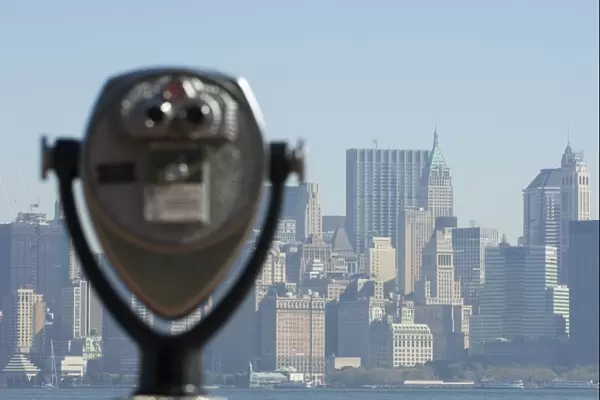 Coin operated binoculars facing Manhattan skyline