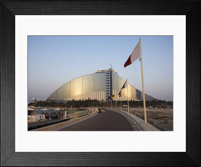 Framed Print : Jumeirah Beach Hotel Framed Print : Jumeirah Beach Hotel