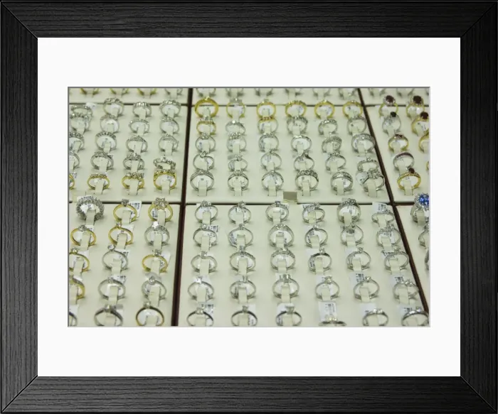 Framed Print : Diamond rings in the Gold Souk