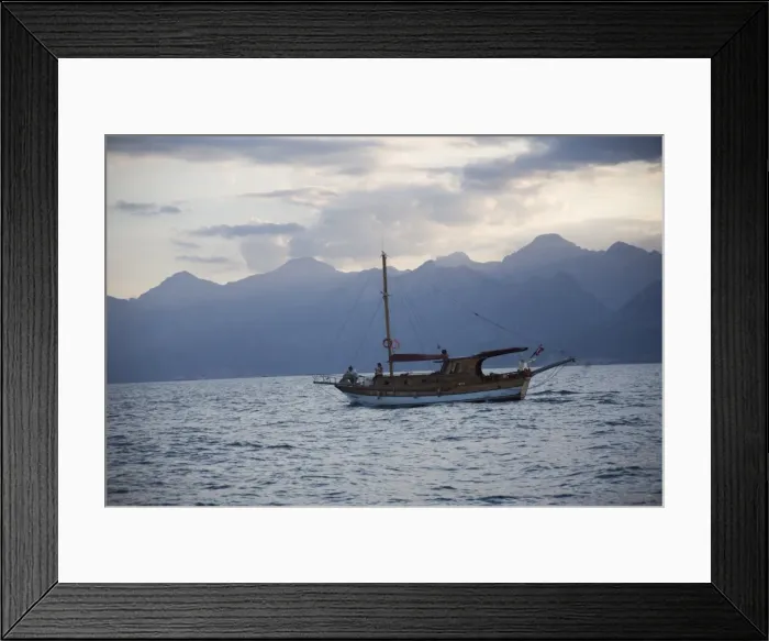 Framed Print : Tourist sightseeing boat Framed Print : Tourist sightseeing boat