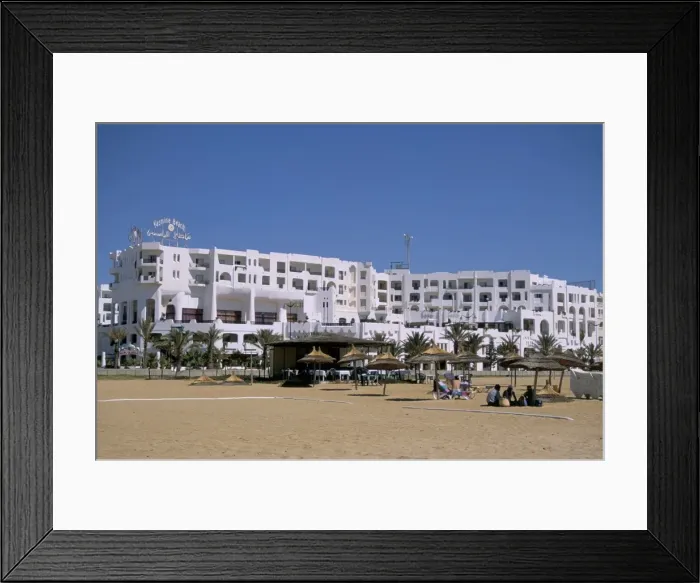 Framed Print : The beach, Yasmine Hammamet Framed Print : The beach, Yasmine Hammamet