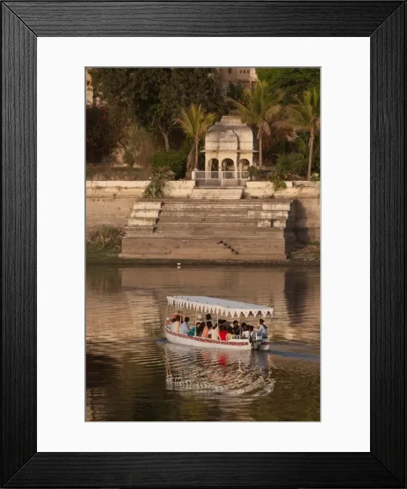 Framed Print : Tourists on a boat on Lake Pichola in Udaipur, Rajasthan, India, Asia Framed Print : Tourists on a boat on Lake Pichola in Udaipur, Rajasthan, India, Asia
