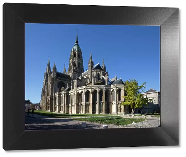 East end of Notre-Dame Cathedral, Bayeux, Normandy, France, Europe