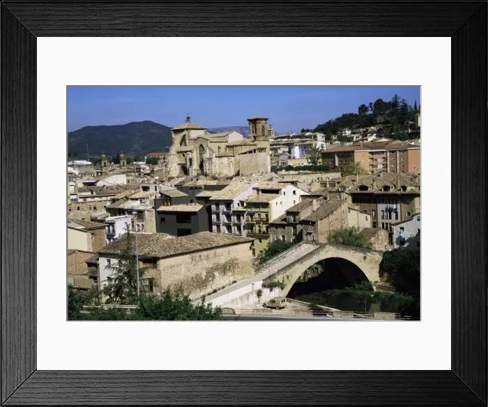 Framed Print : Estella, dominated by the church of San Miguel Framed Print : Estella, dominated by the church of San Miguel