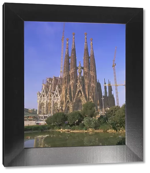 Gaudi church architecture