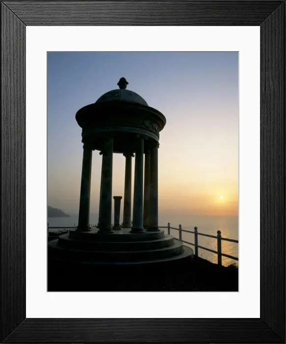 Framed Print : Silhouette of marble mirador at sunset Framed Print : Silhouette of marble mirador at sunset