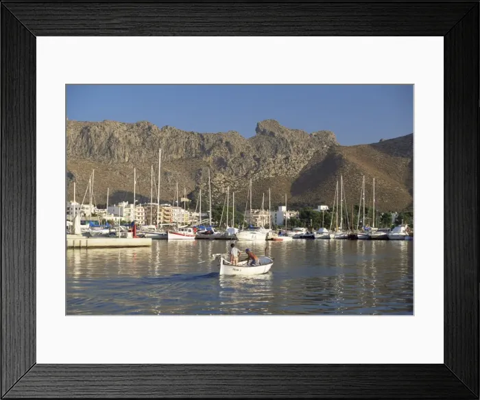 Framed Print : Fishing boat leaving harbour Framed Print : Fishing boat leaving harbour