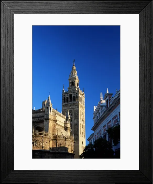 Framed Print : The Giralda in the early morning Framed Print : The Giralda in the early morning
