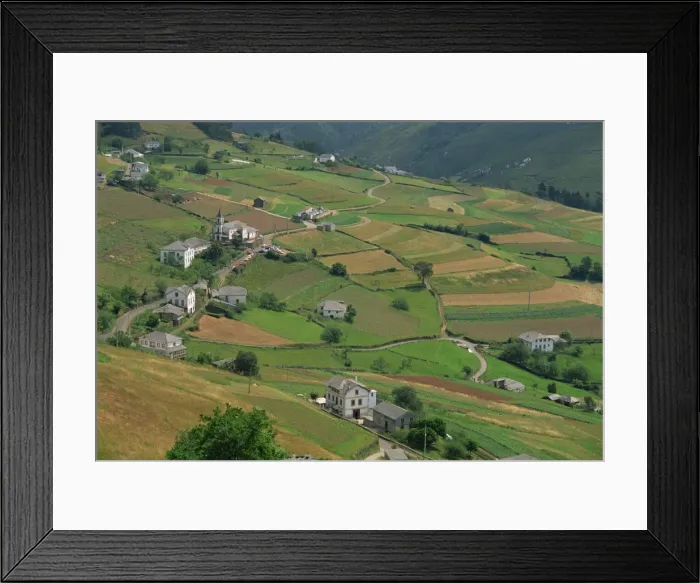 Framed Print : Fields, farms and houses in the Navia Valley (Valle del Navia) Framed Print : Fields, farms and houses in the Navia Valley (Valle del Navia)