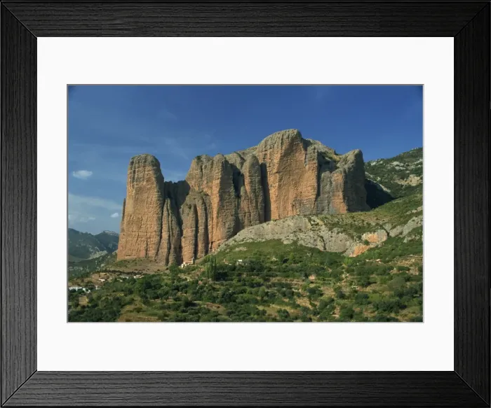 Framed Print : Sandstone rock butresses Framed Print : Sandstone rock butresses
