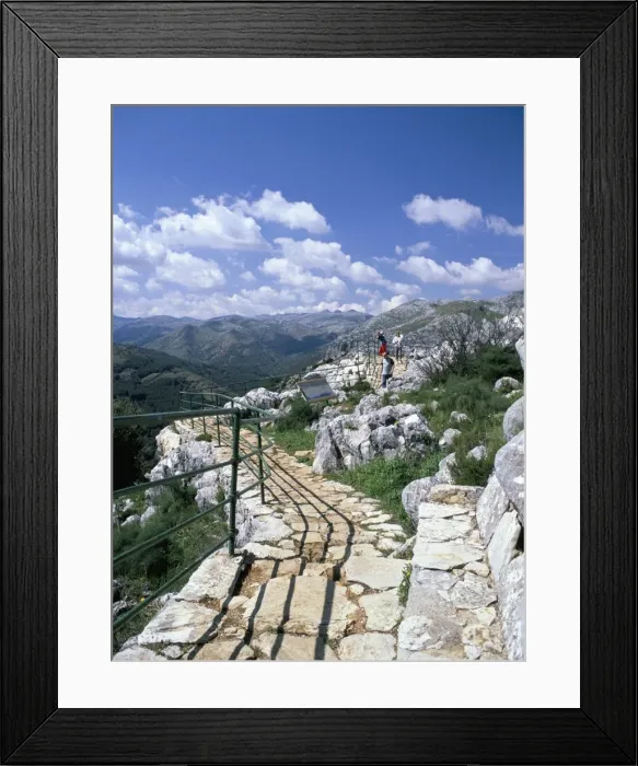 Framed Print : Viewpoint with people admiring view and the limestone Framed Print : Viewpoint with people admiring view and the limestone
