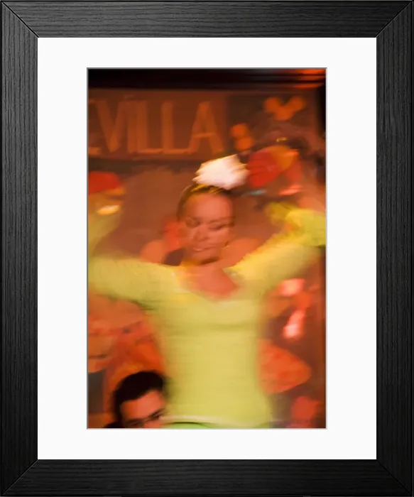 Framed Print : Flamenco dancers at El Arenal Restaurant Framed Print : Flamenco dancers at El Arenal Restaurant
